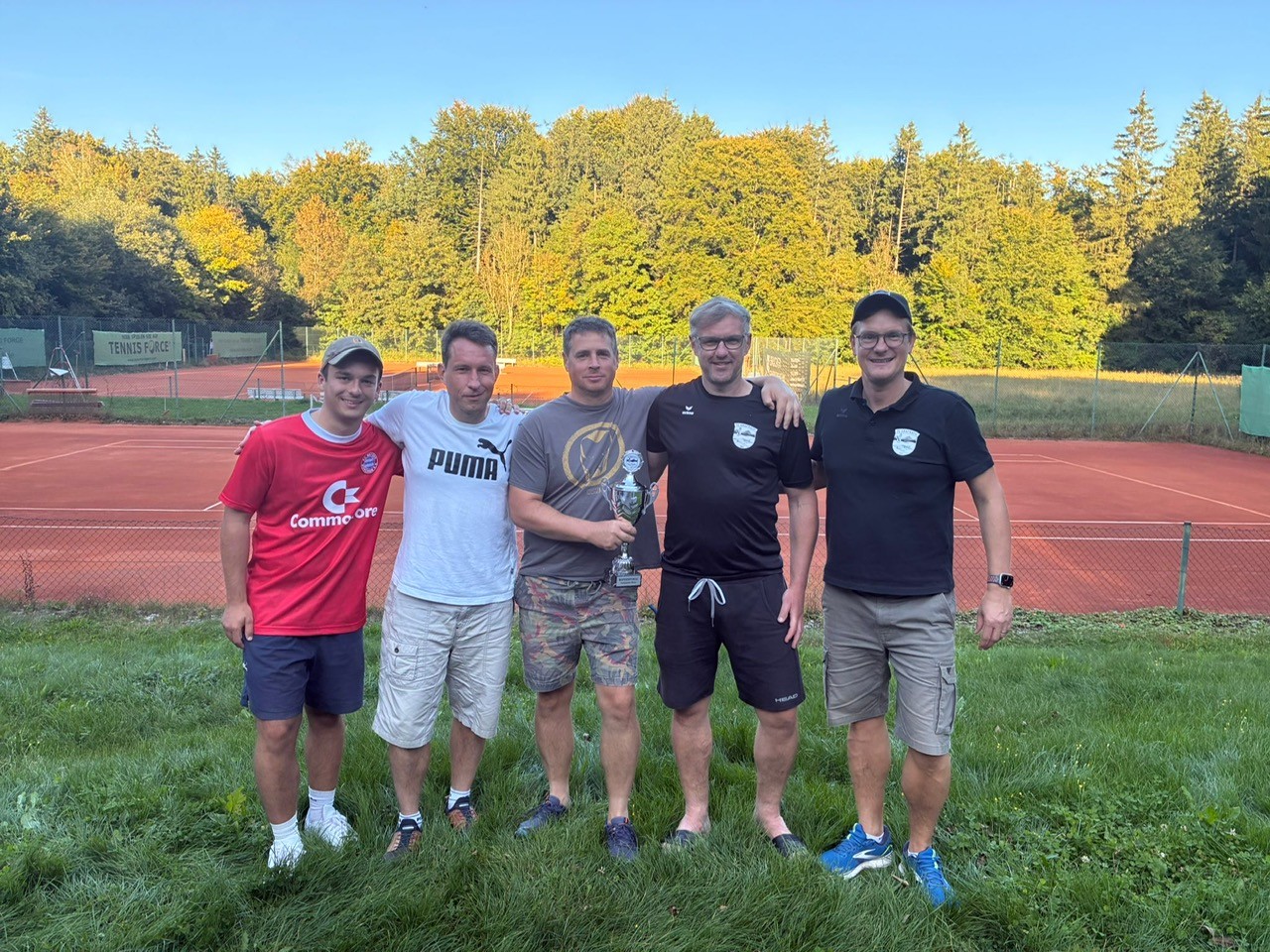 Auf dem Foto v.l.n.r. Lukas Dohn, Benjamin Kietzmann, Björn Fiebrich, Christian Lechner und Sportwart Thomas Grenz